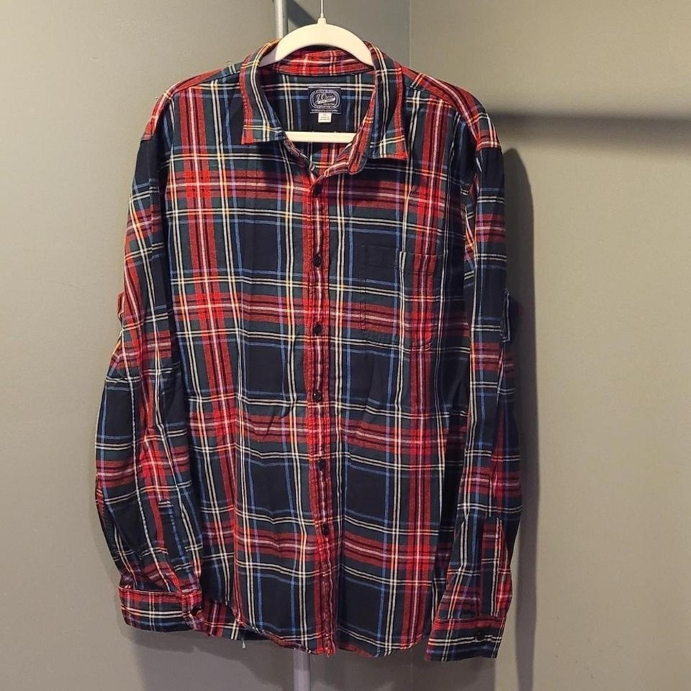J.Crew Vintage Men's Flannel Plaid Button-up Shirt, Size XL, Black Red Multi